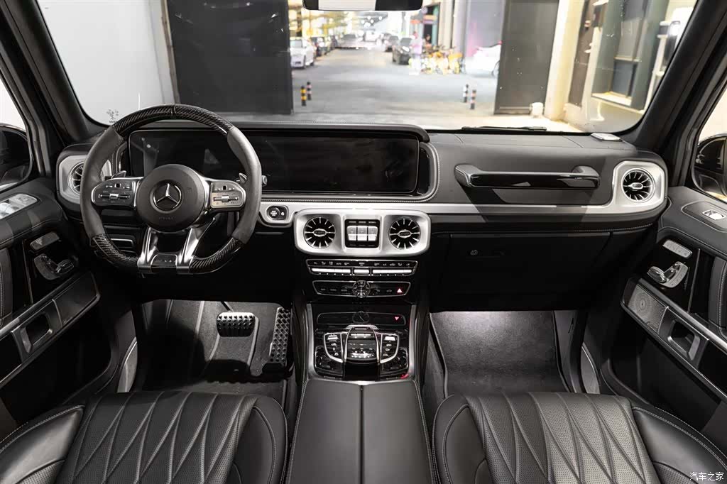 Mercedes-Benz G-Class, 2023 17
