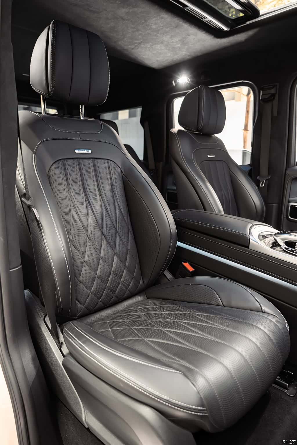 Mercedes-Benz G-Class, 2023 20