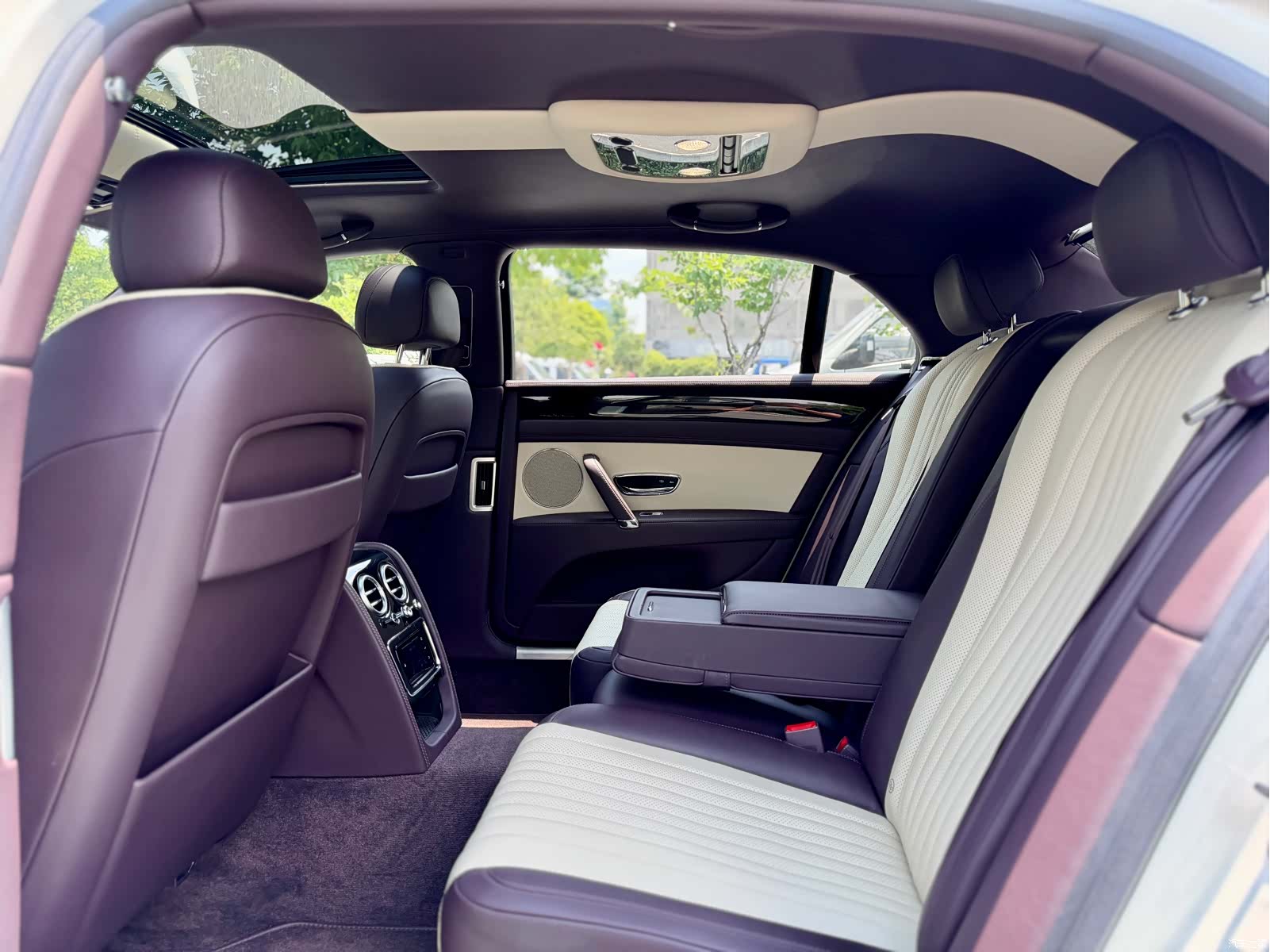 Bentley Flying Spur, 2020 15