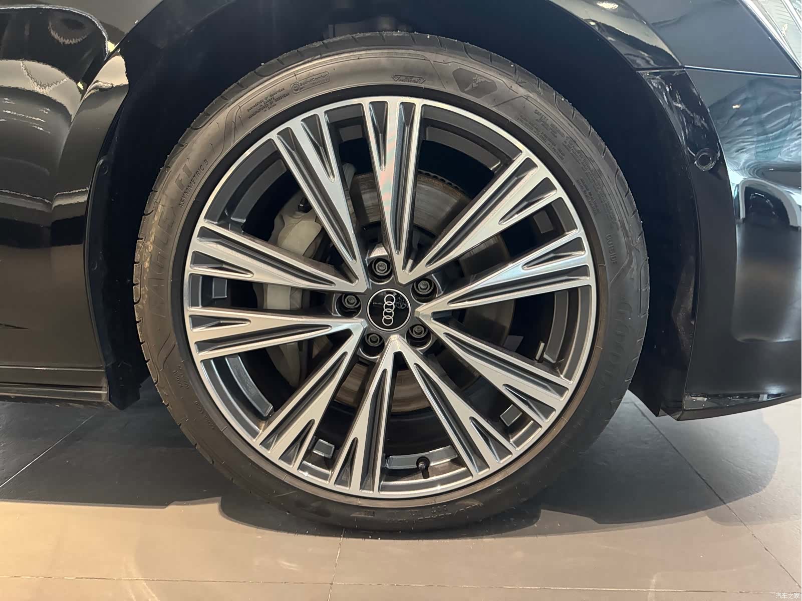Audi A6L, 2025 11