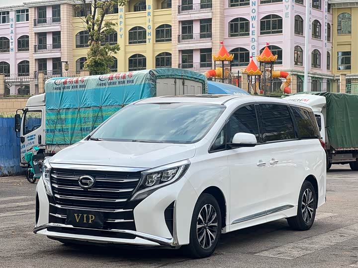 GAC Trumpchi Trumpchi M8 2021 — фото 1