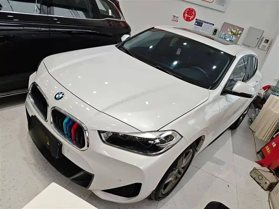 BMW X2