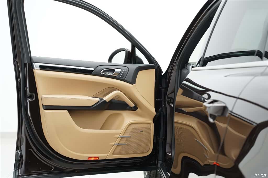 Porsche Cayenne, 2014 все фото