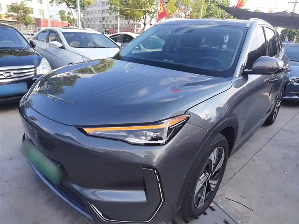 Geely Galaxy Galaxy E5