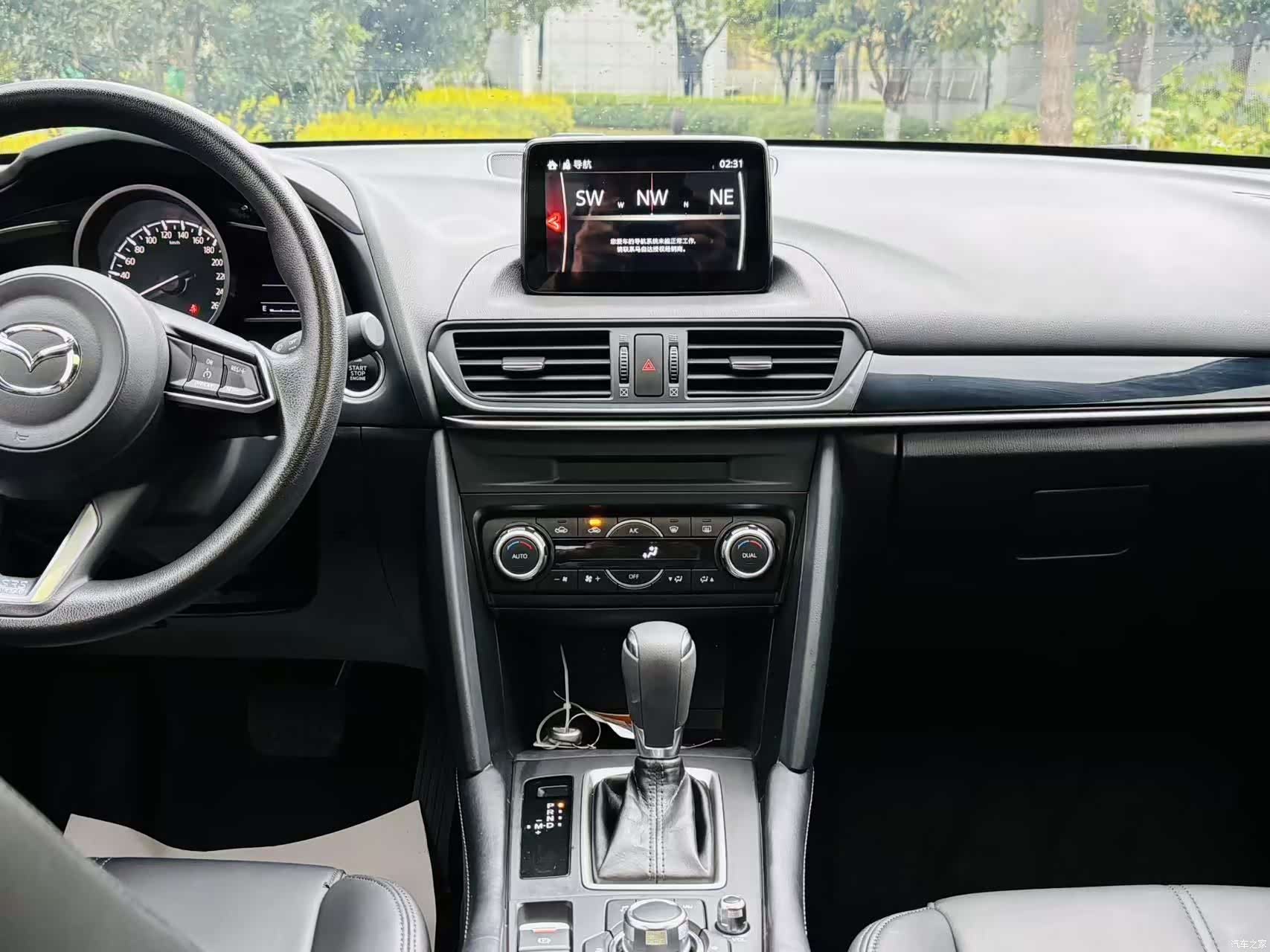 Mazda CX-4, 2022 13