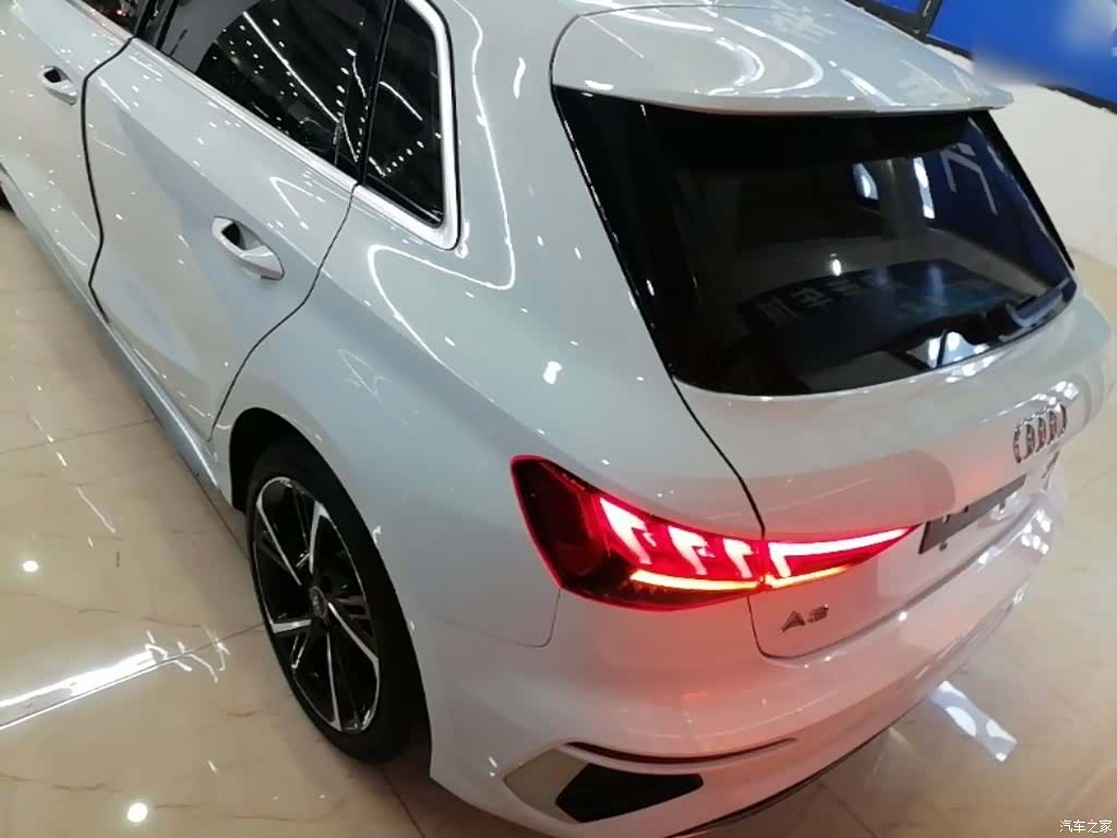 Audi A3, 2023 все фото