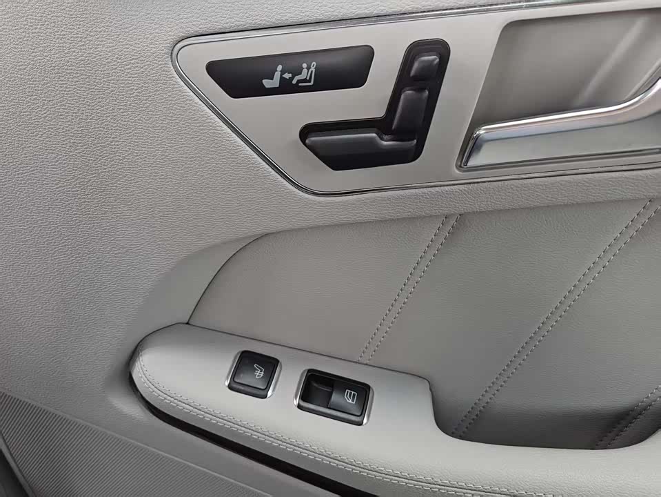 Mercedes-Benz E-class Mercedes-Benz E-class
