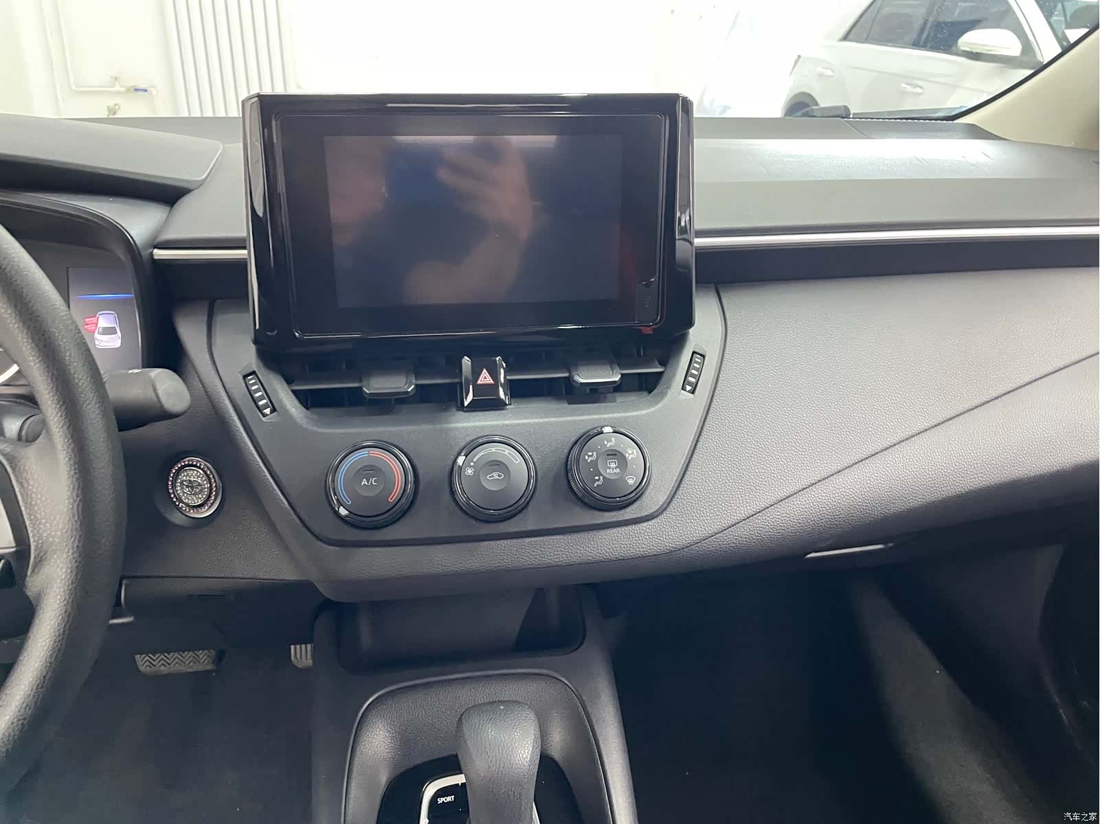 Toyota Corolla, 2023 12