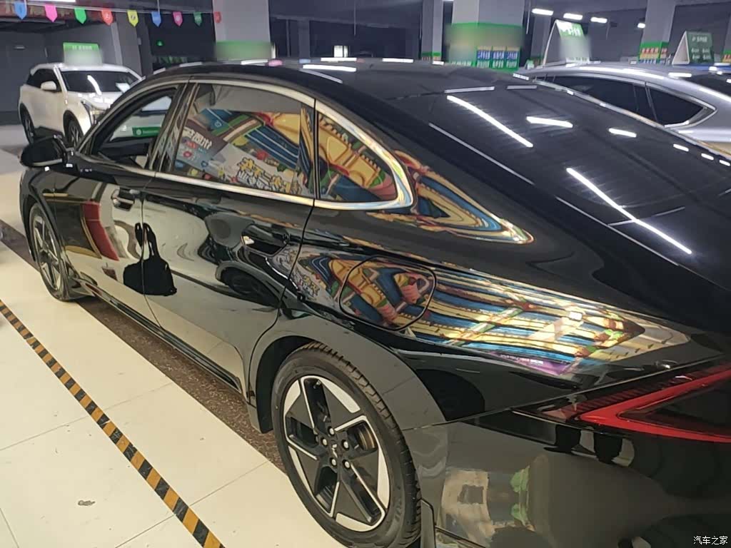 Wuling Starlight, 2024 все фото