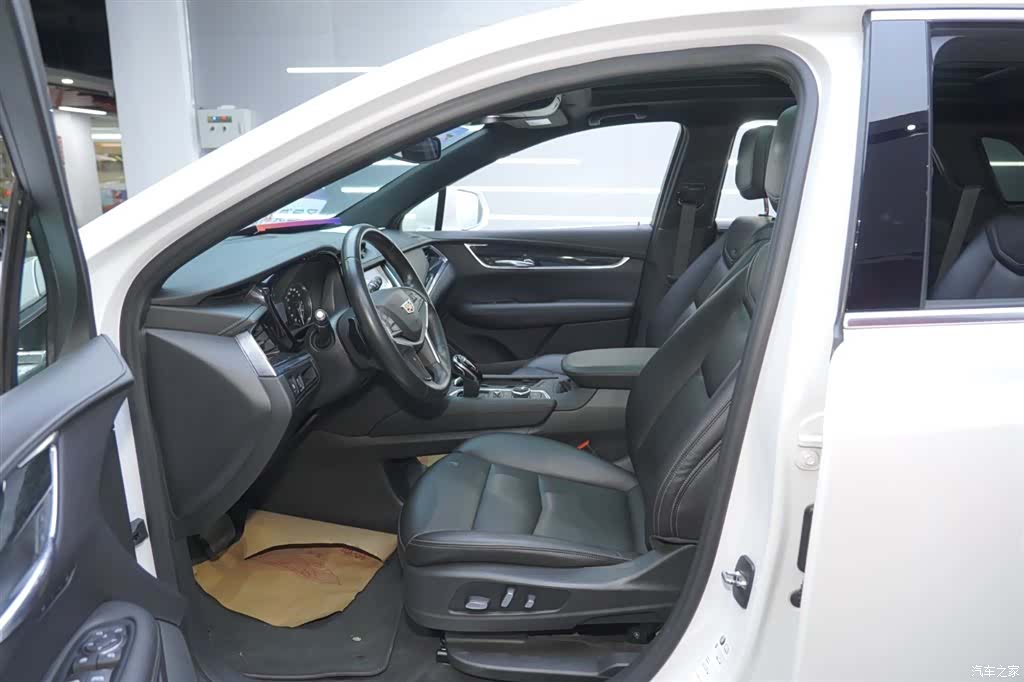 Cadillac XT5, 2021 14