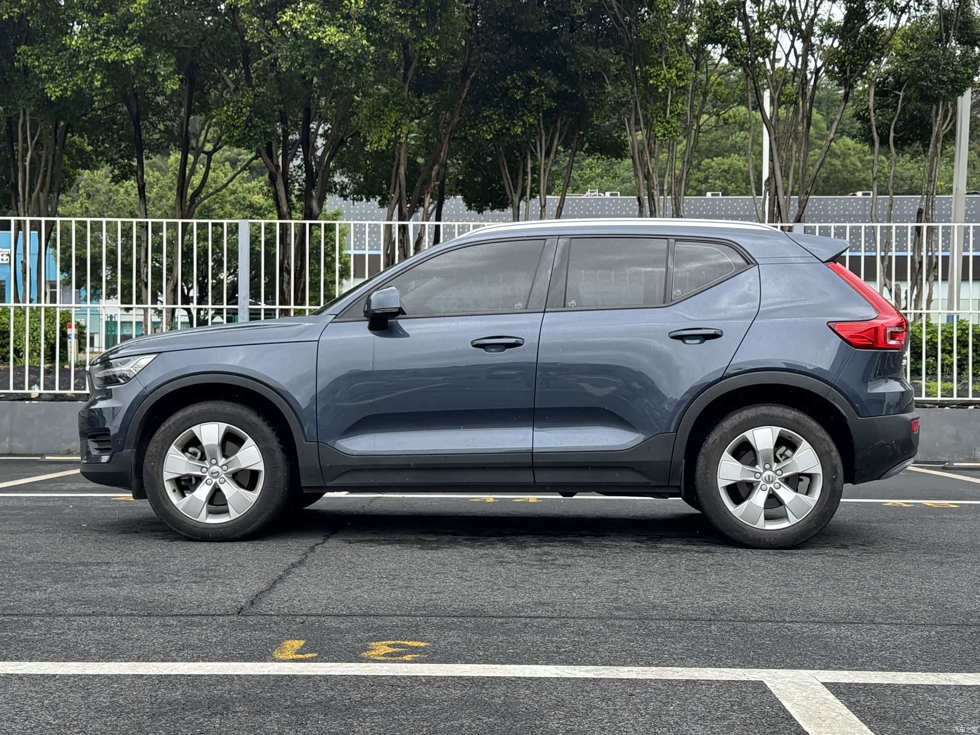 Volvo XC40, 2022 все фото