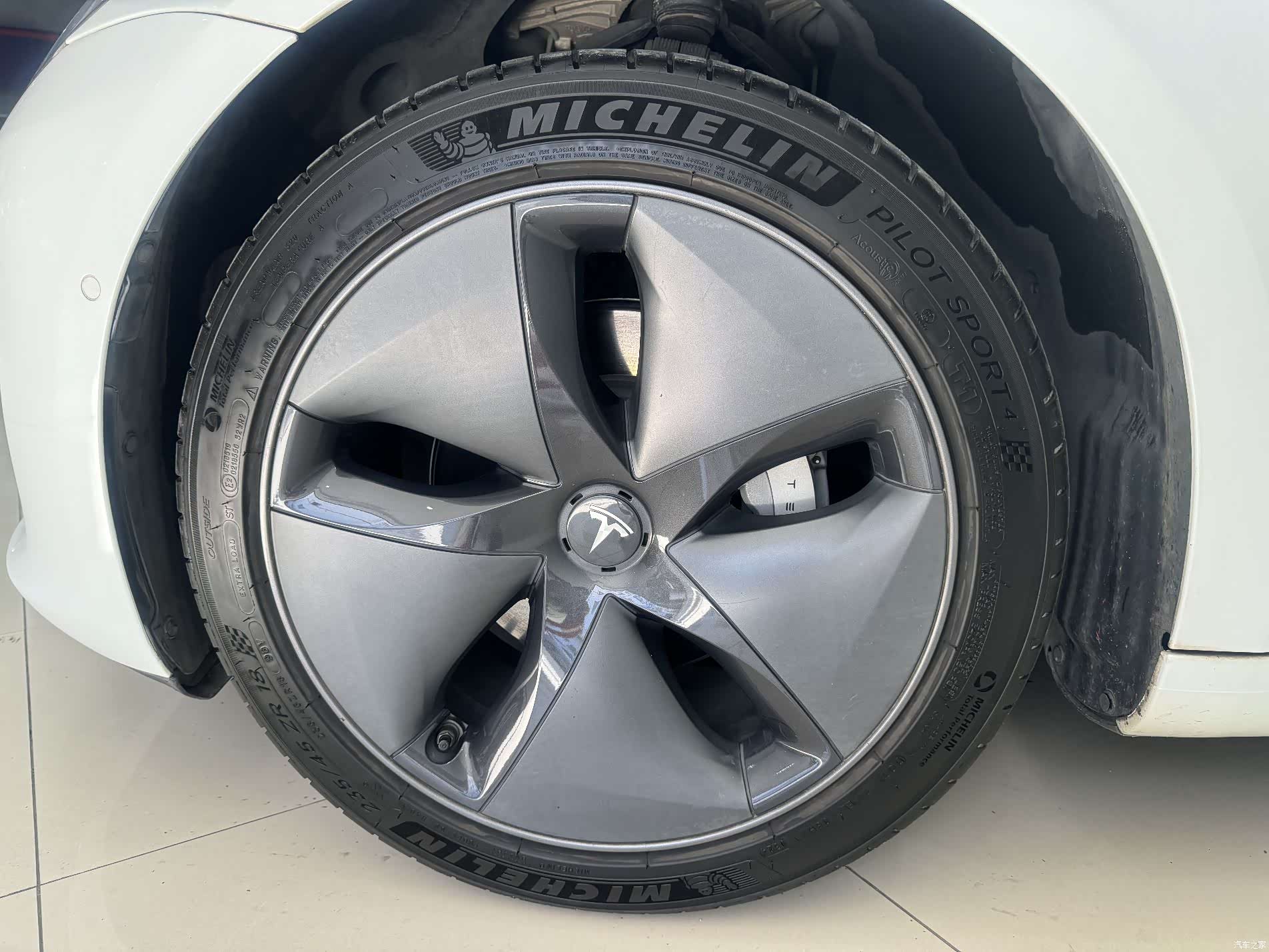 Tesla Model 3, 2019 18