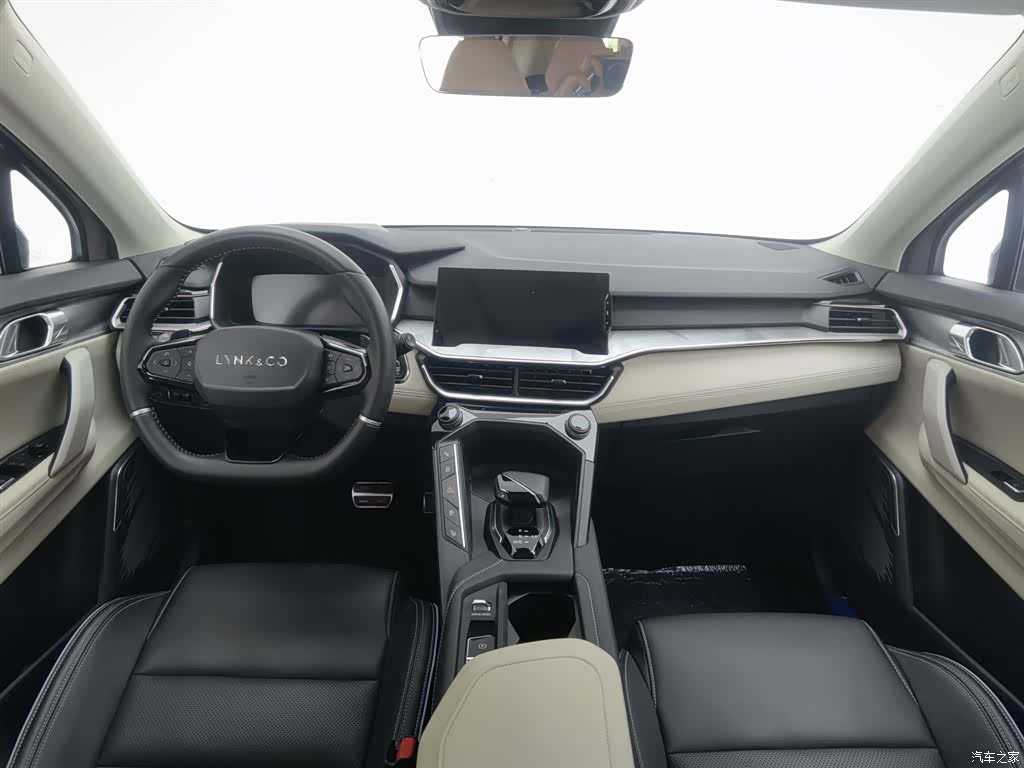 Lynk & Co 02, 2022 все фото