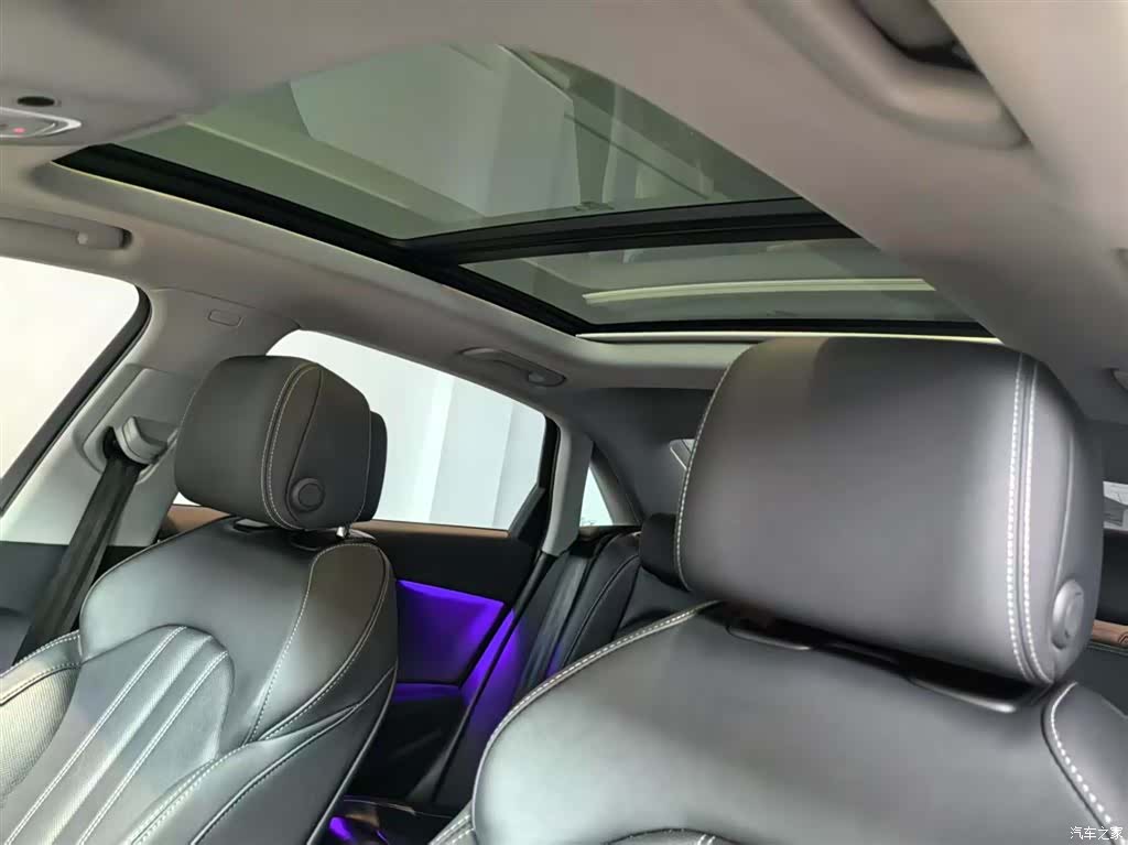 Audi A4L, 2022 6