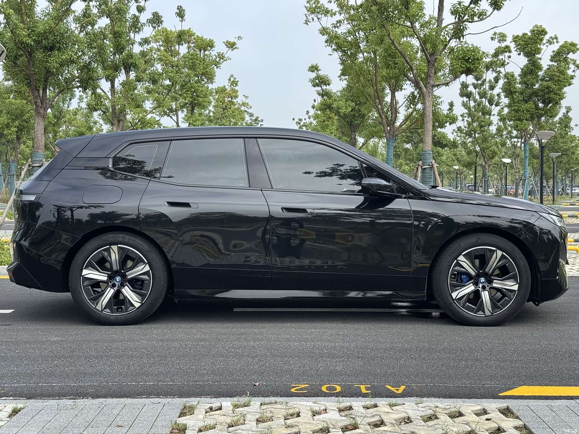 BMW iX, 2022 8