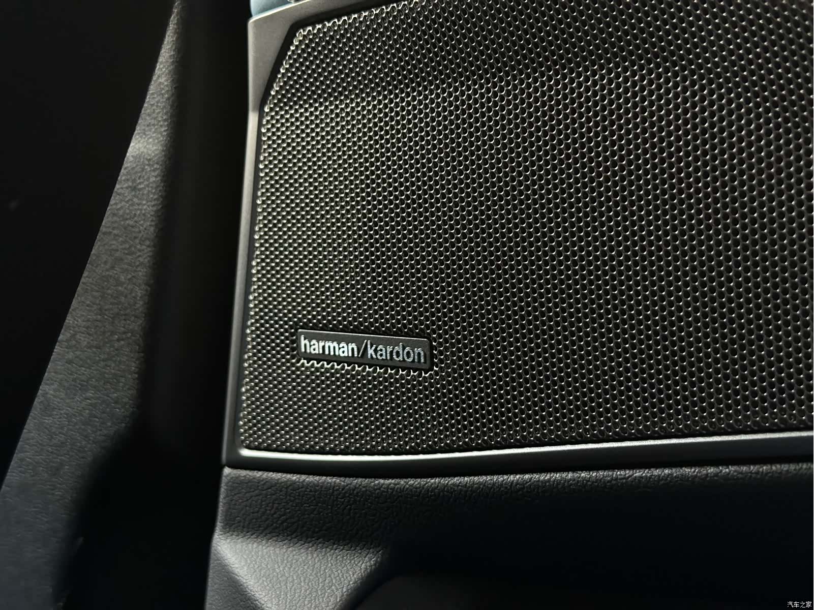 BMW M3, 2021 15