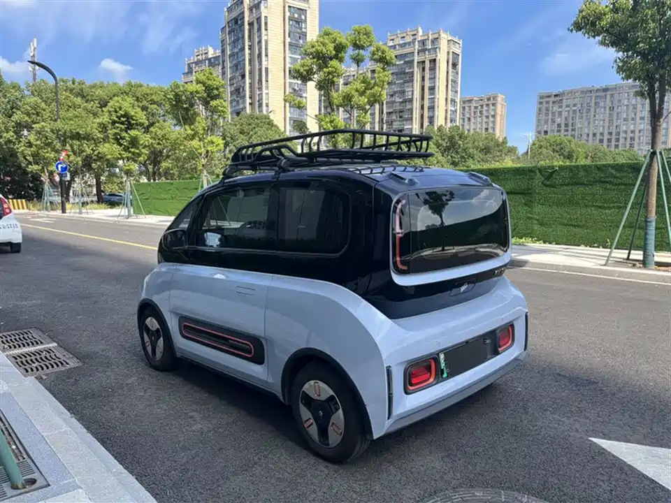 Baoding KiWi EV