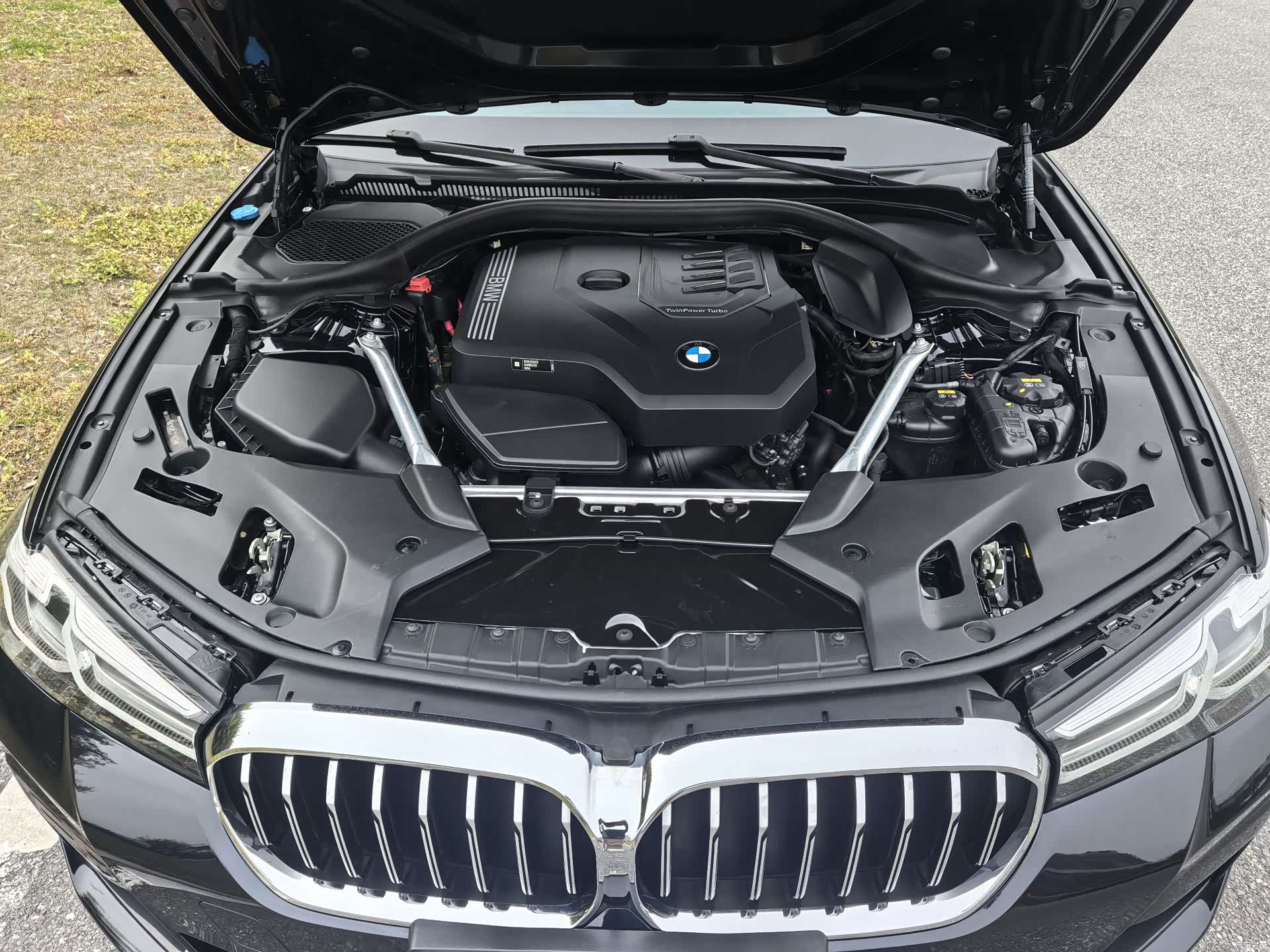 BMW 5 Series, 2022 28