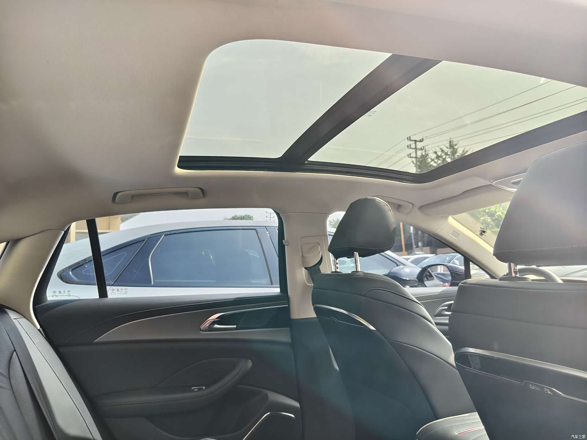 Hongqi H5, 2023 14