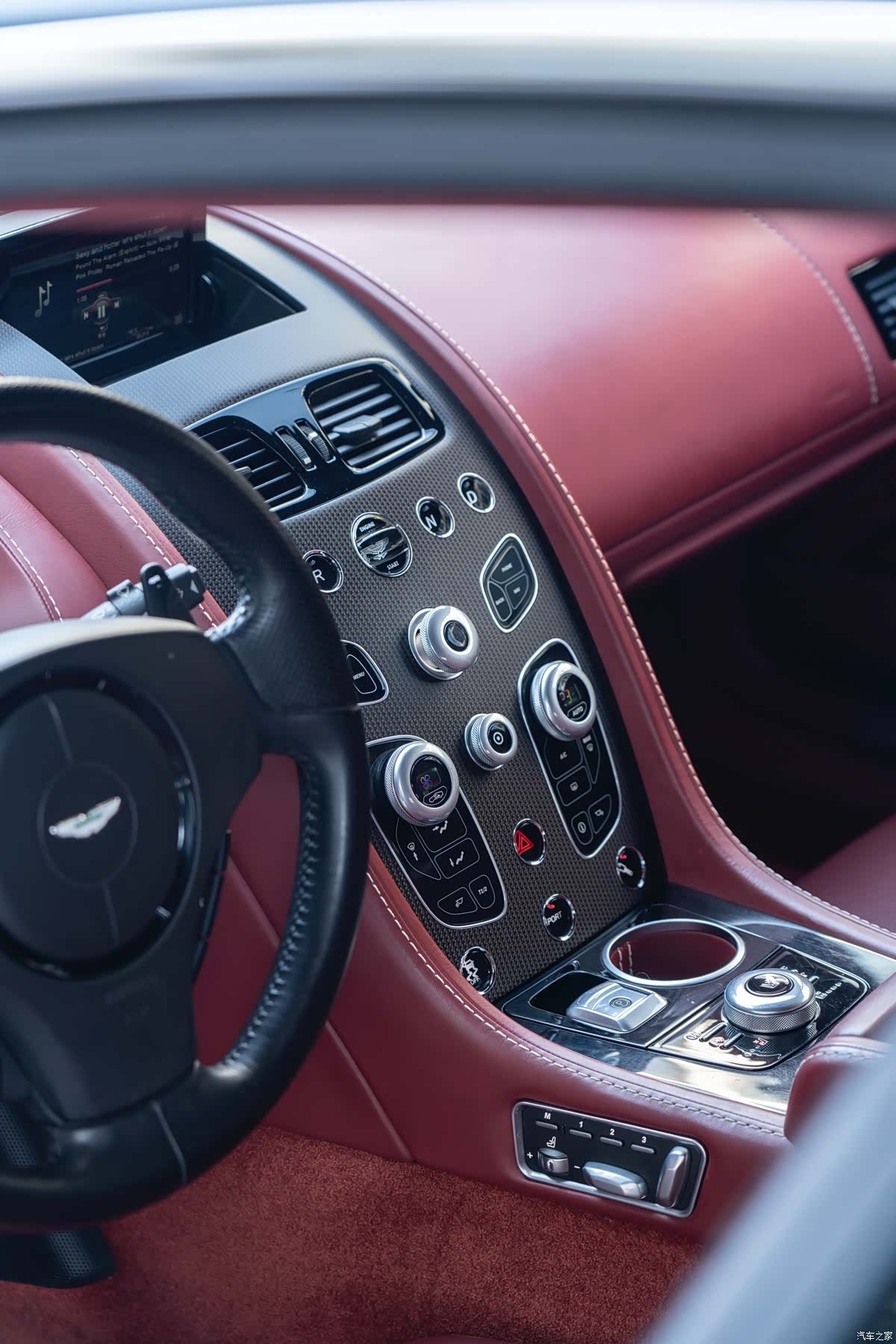 Aston Martin Rapide, 2018 8
