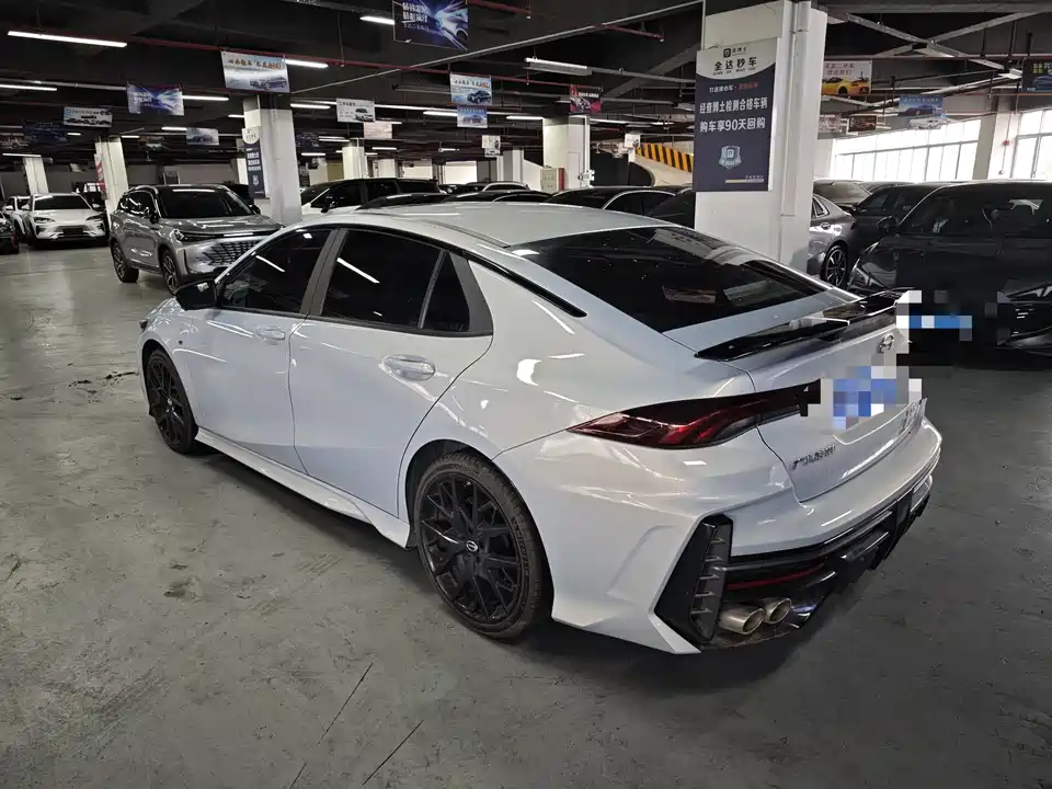 Trumpchi Shadow Leopard