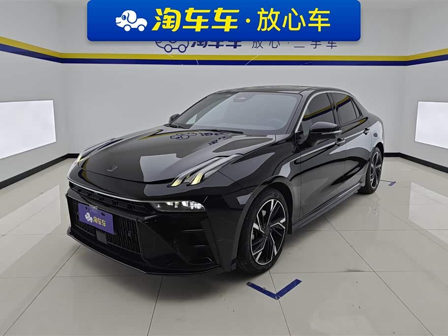 Lynk & Co 03