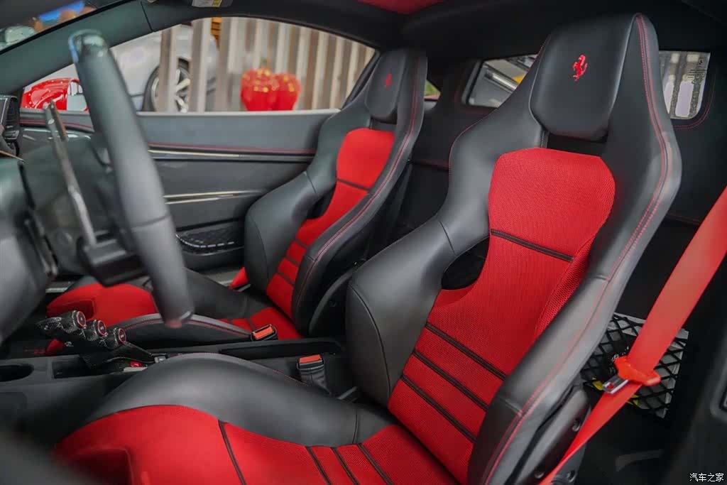 Ferrari 458, 2015 14