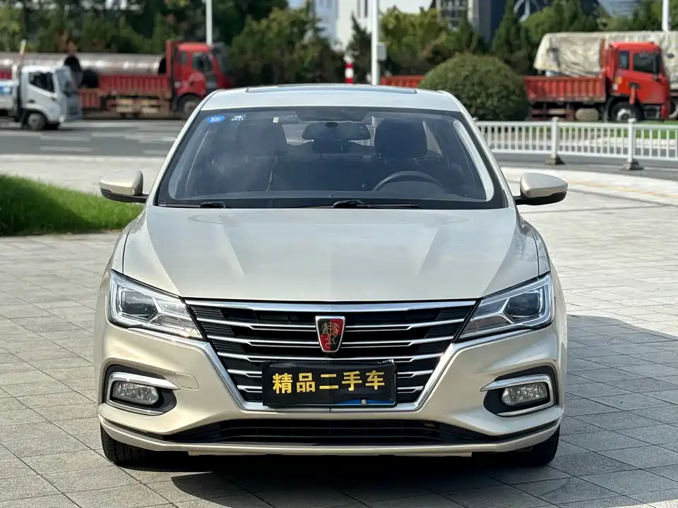 Roewe i5