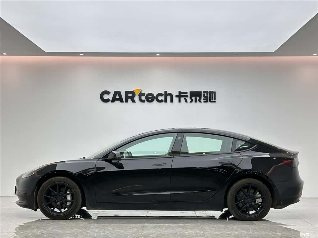 Tesla Model 3, 2022 2
