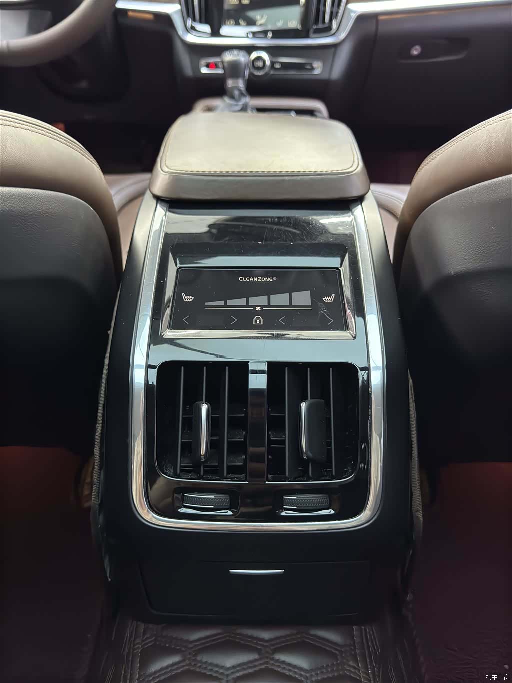 Volvo S90, 2019 13