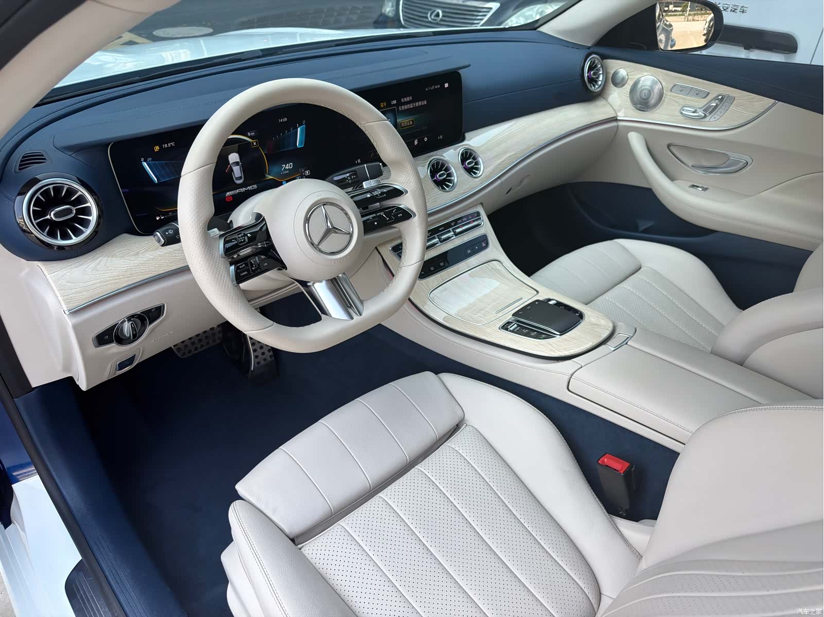 Mercedes-Benz E-Class, 2022 6