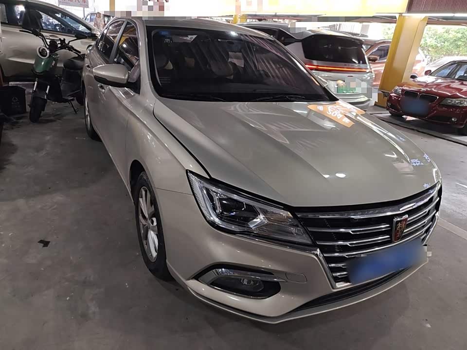 Roewe i5
