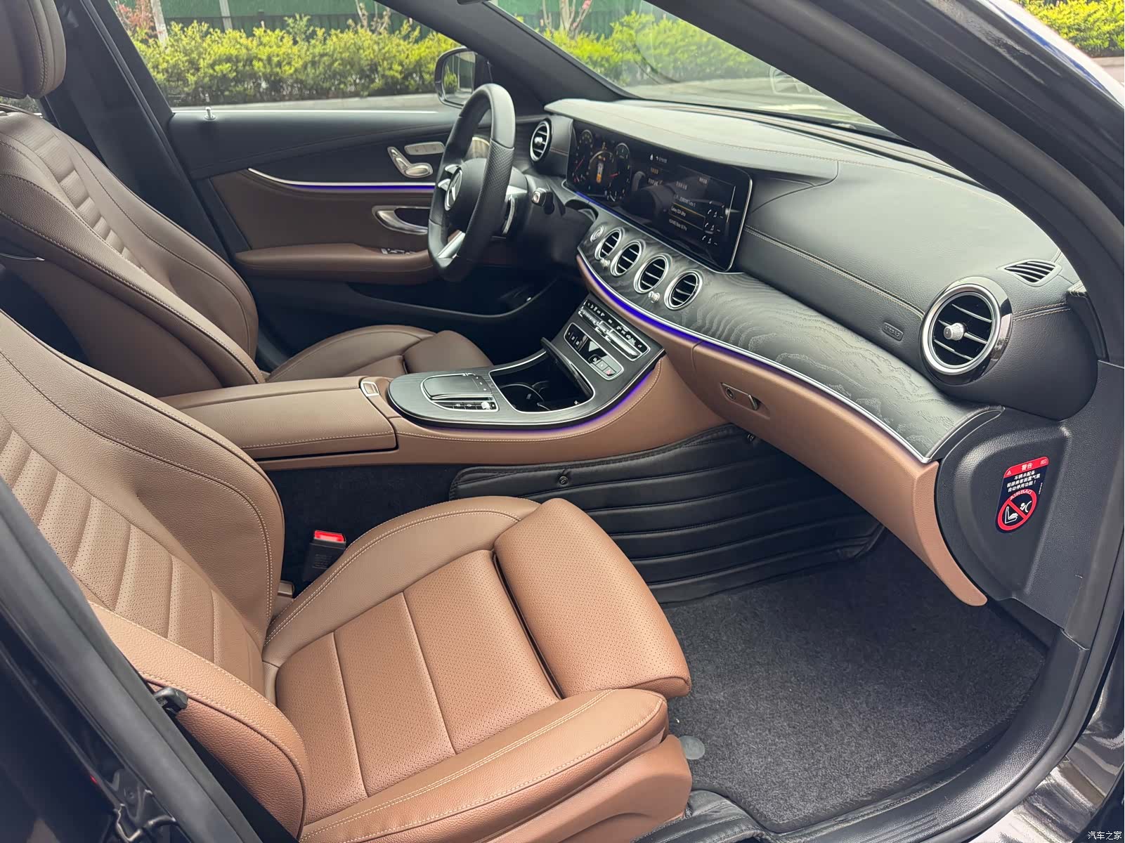 Mercedes-Benz E-Class, 2022 16