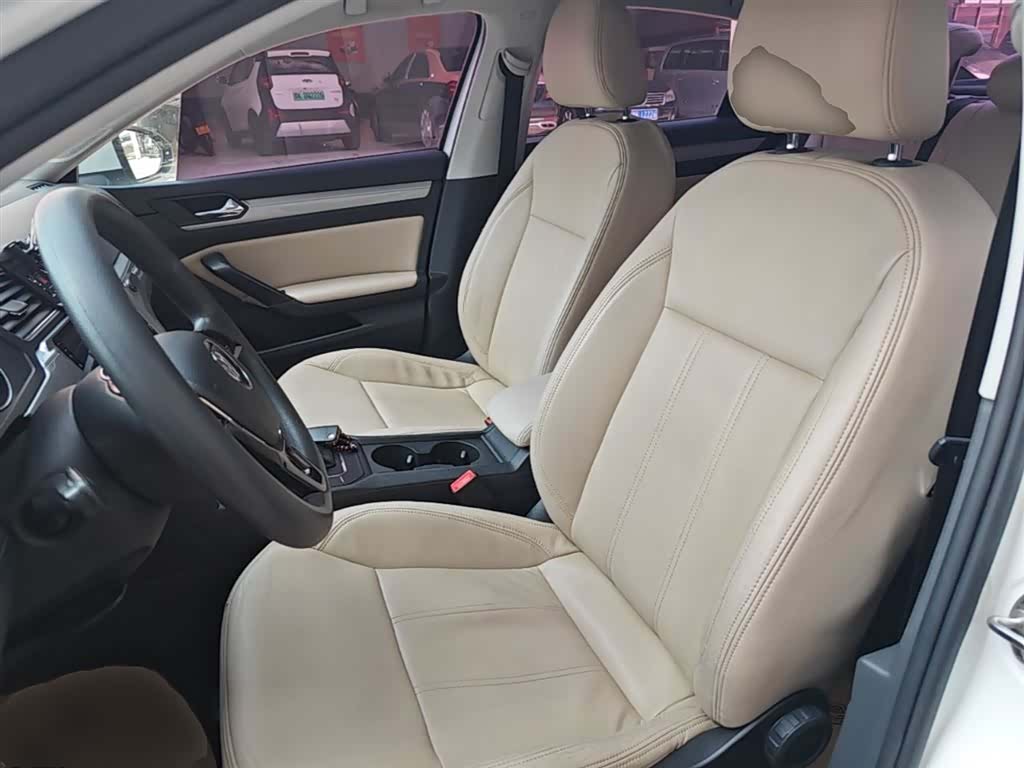 Volkswagen Lamando, 2017 15