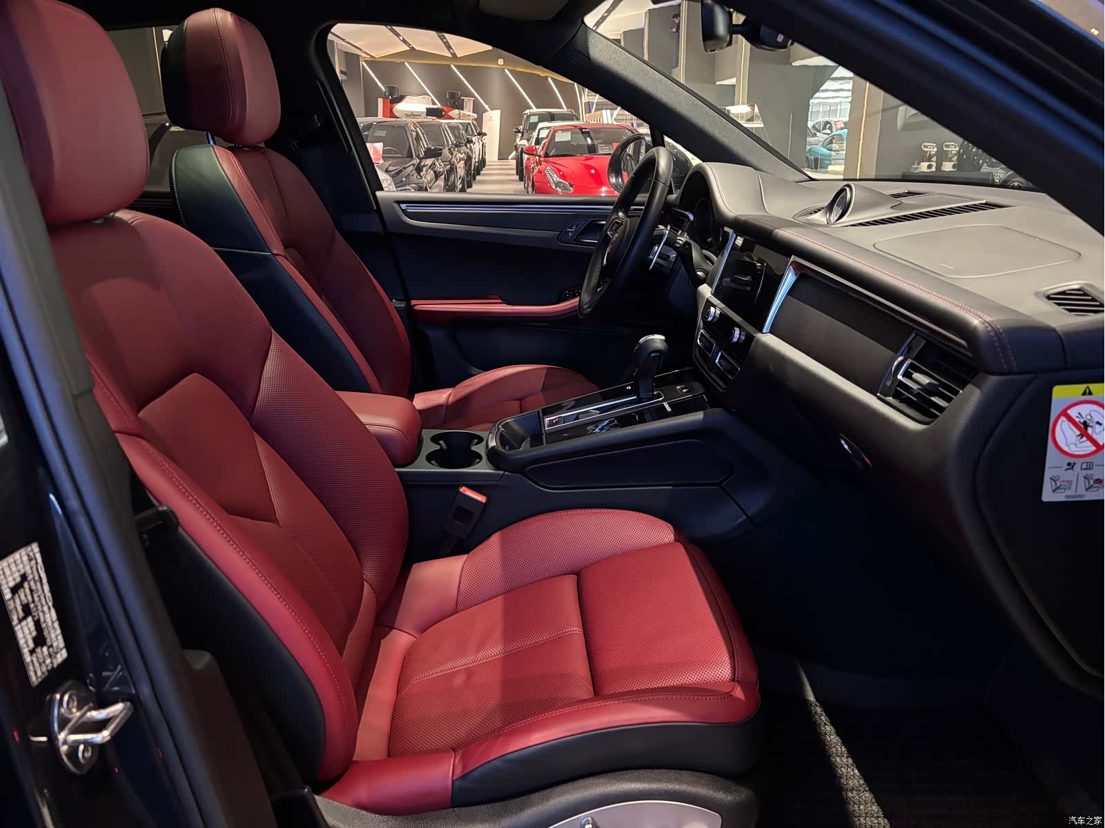 Porsche Macan, 2022 14