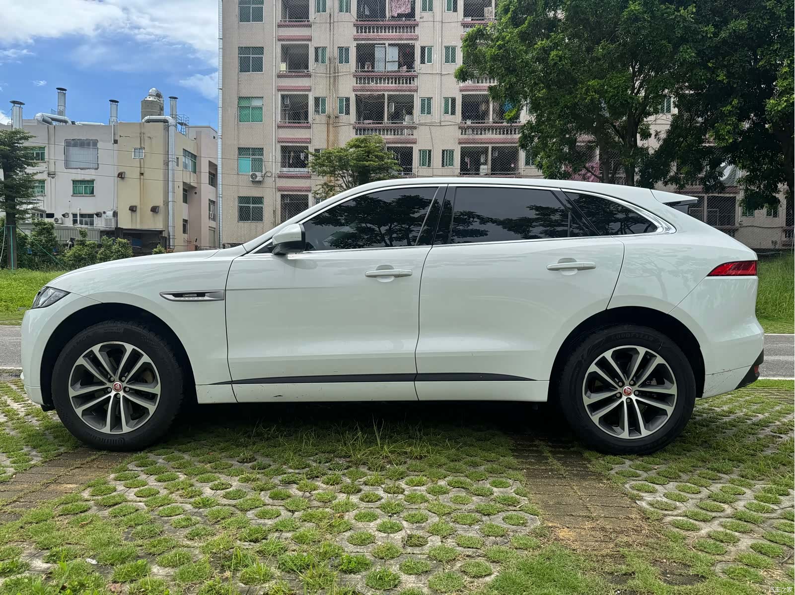 Jaguar F-PACE, 2017 8