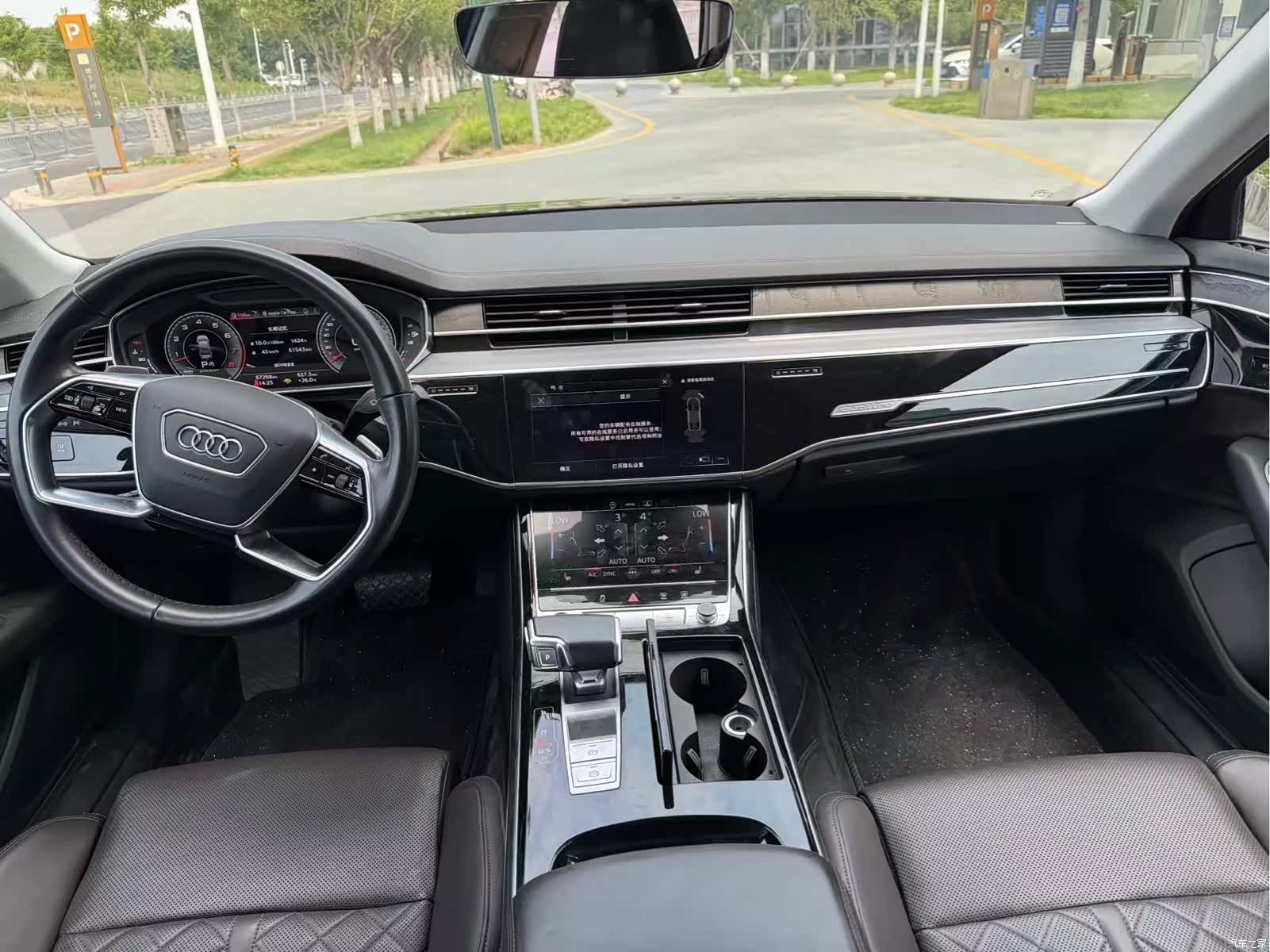 Audi A8L, 2021 все фото