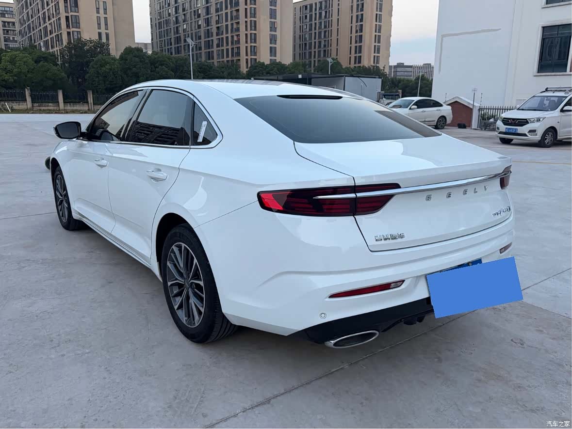 Geely Preface, 2023 18