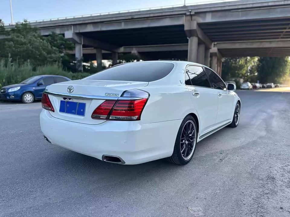 Toyota crown Toyota crown