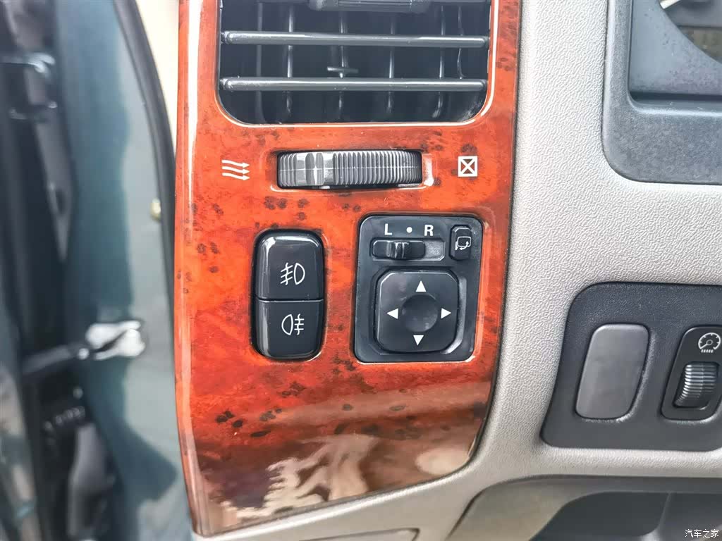 Mitsubishi Pajero, 2004 20