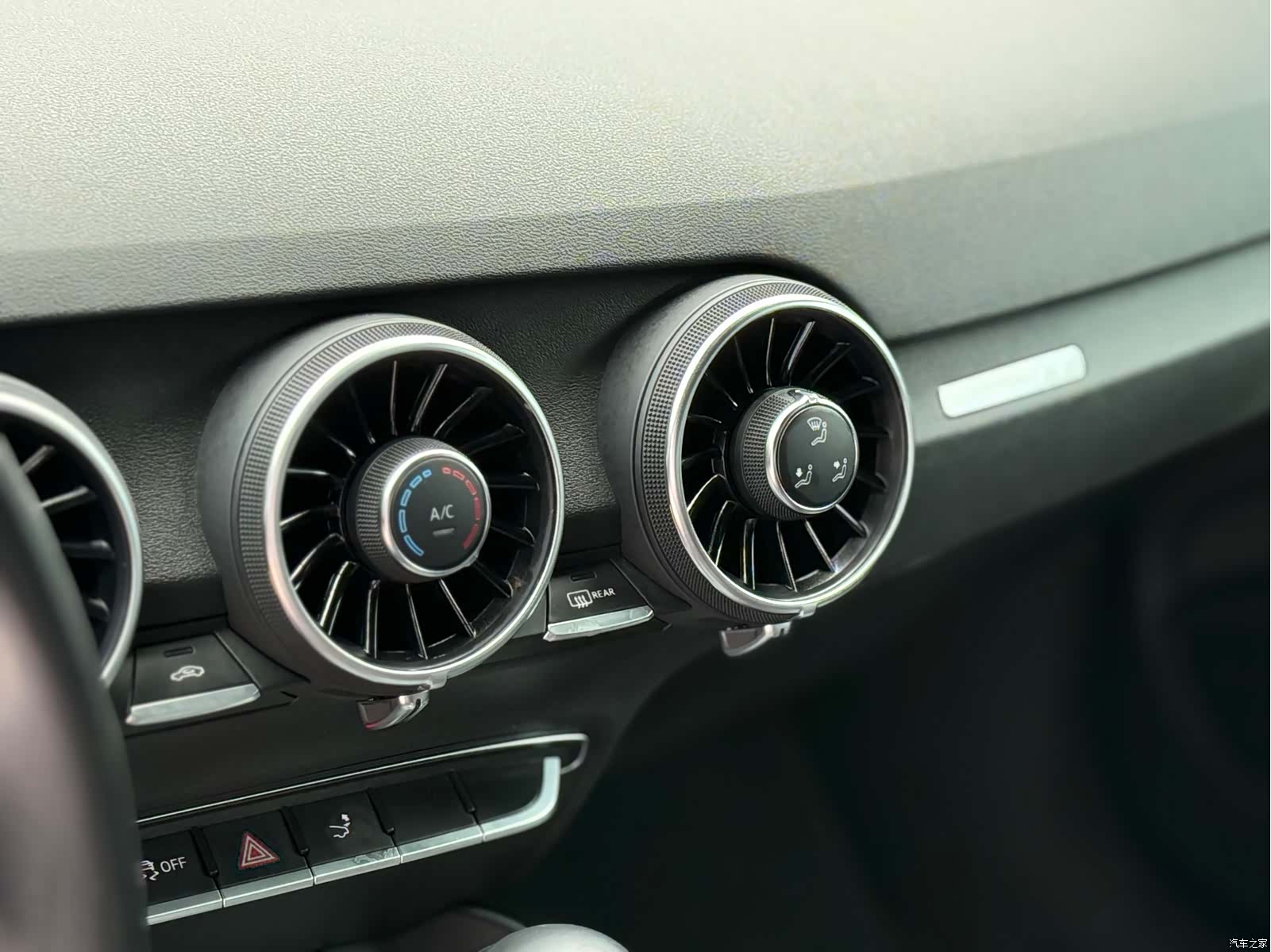 Audi TT, 2024 14