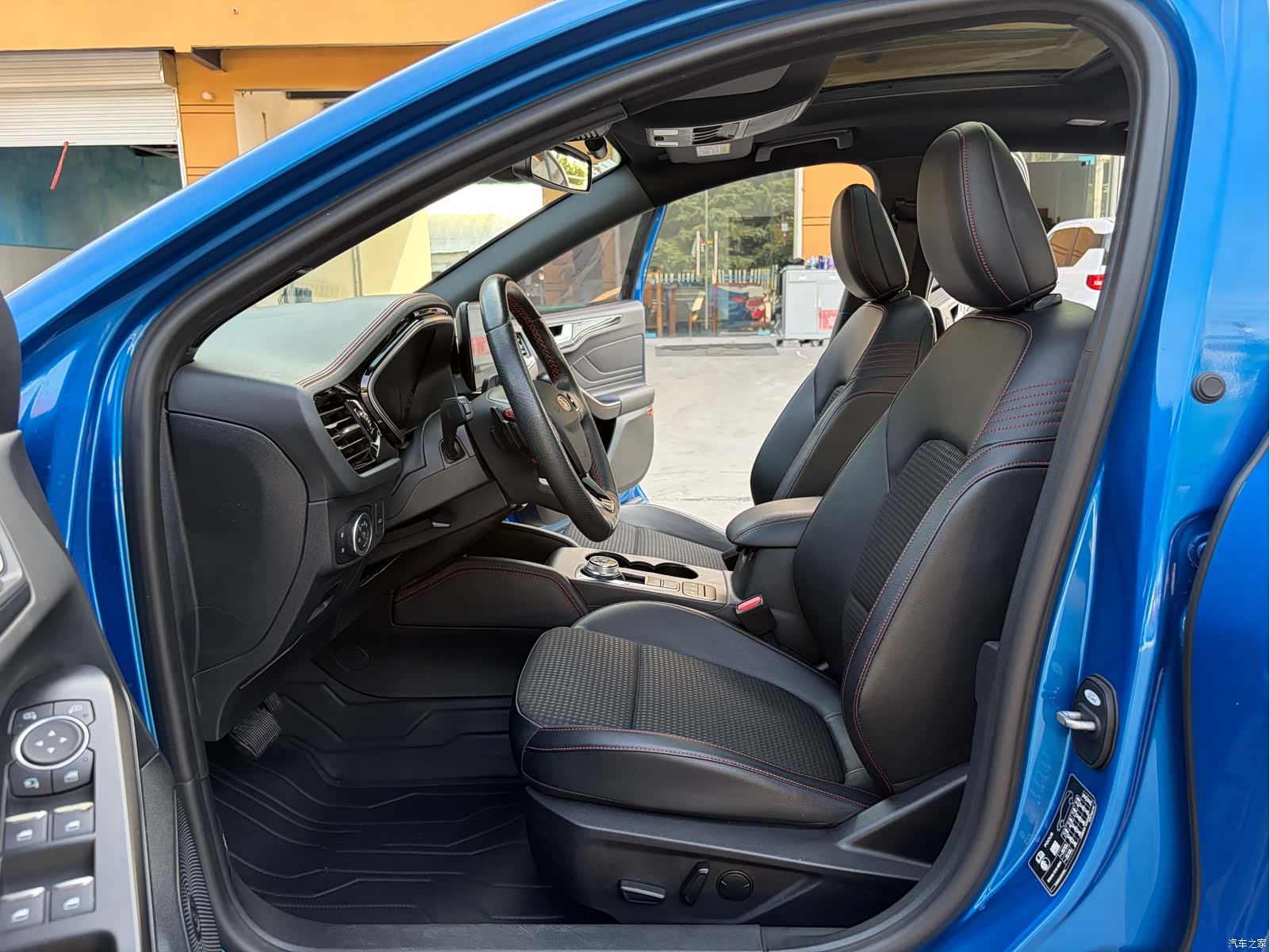Ford Focus, 2021 все фото