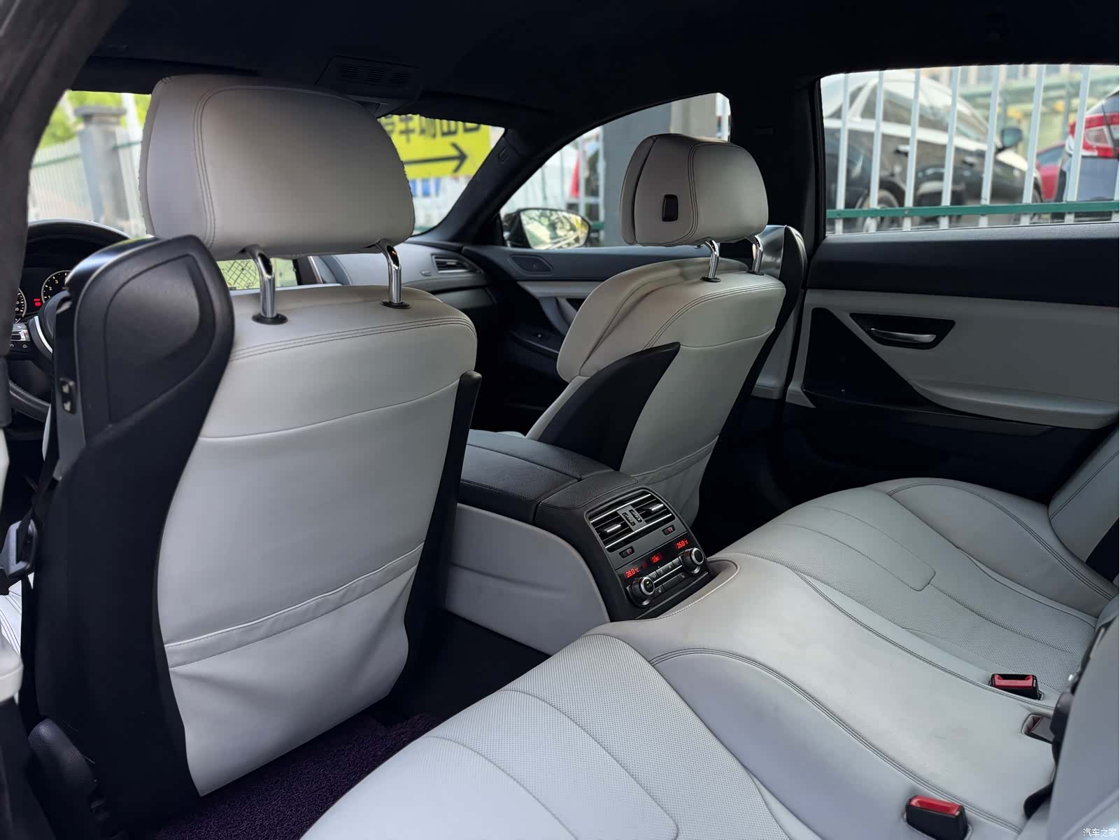 BMW M6, 2015 9