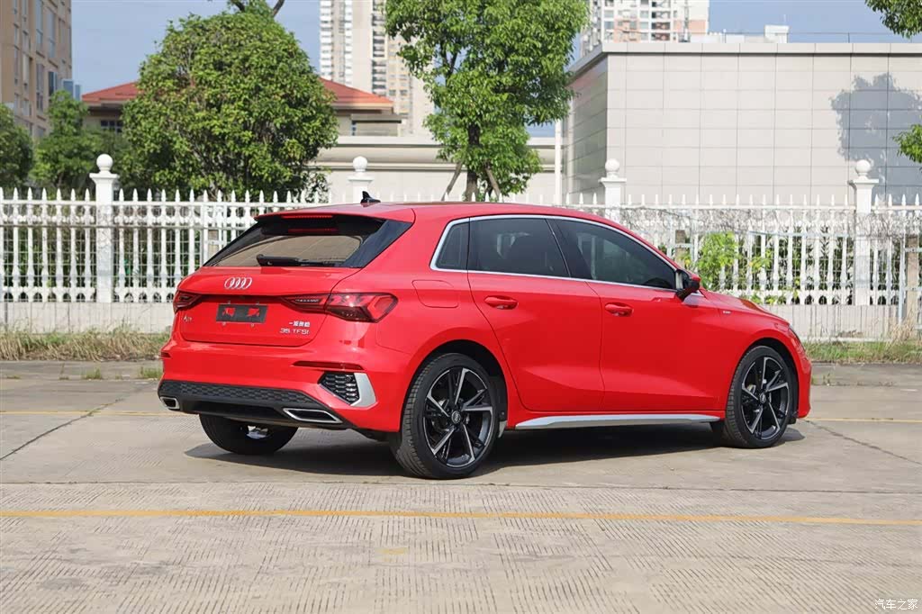 Audi A3, 2022 все фото