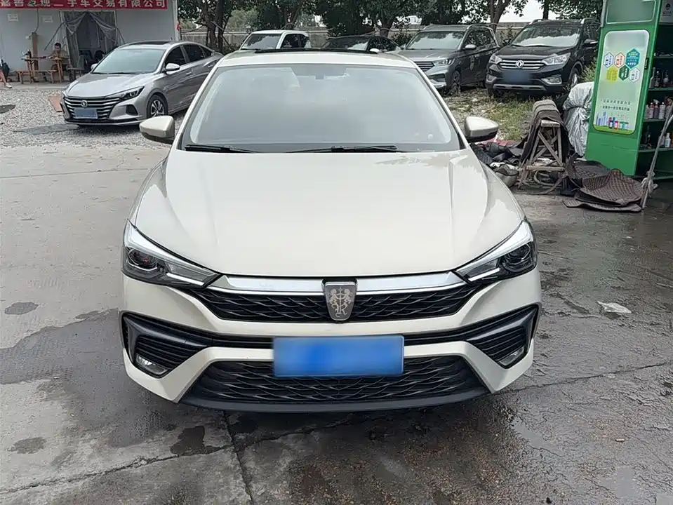 Roewe i5