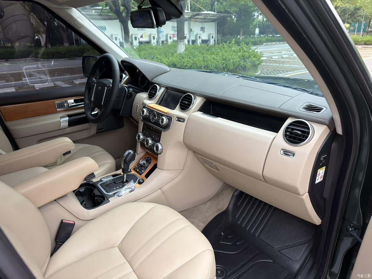 Land Rover Discovery, 2011 11