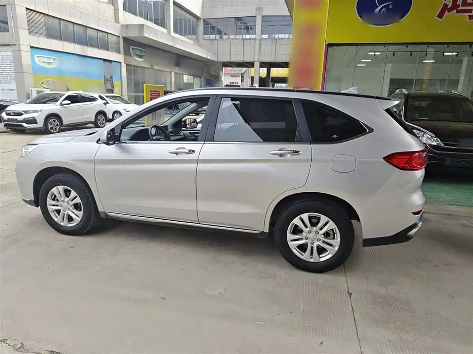 Haval M6