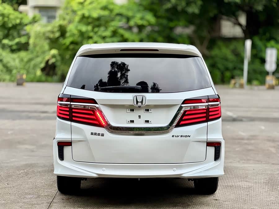Honda Elysion 2017, фото 6