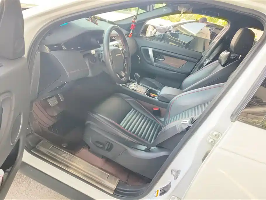 Land Rover Discover sports