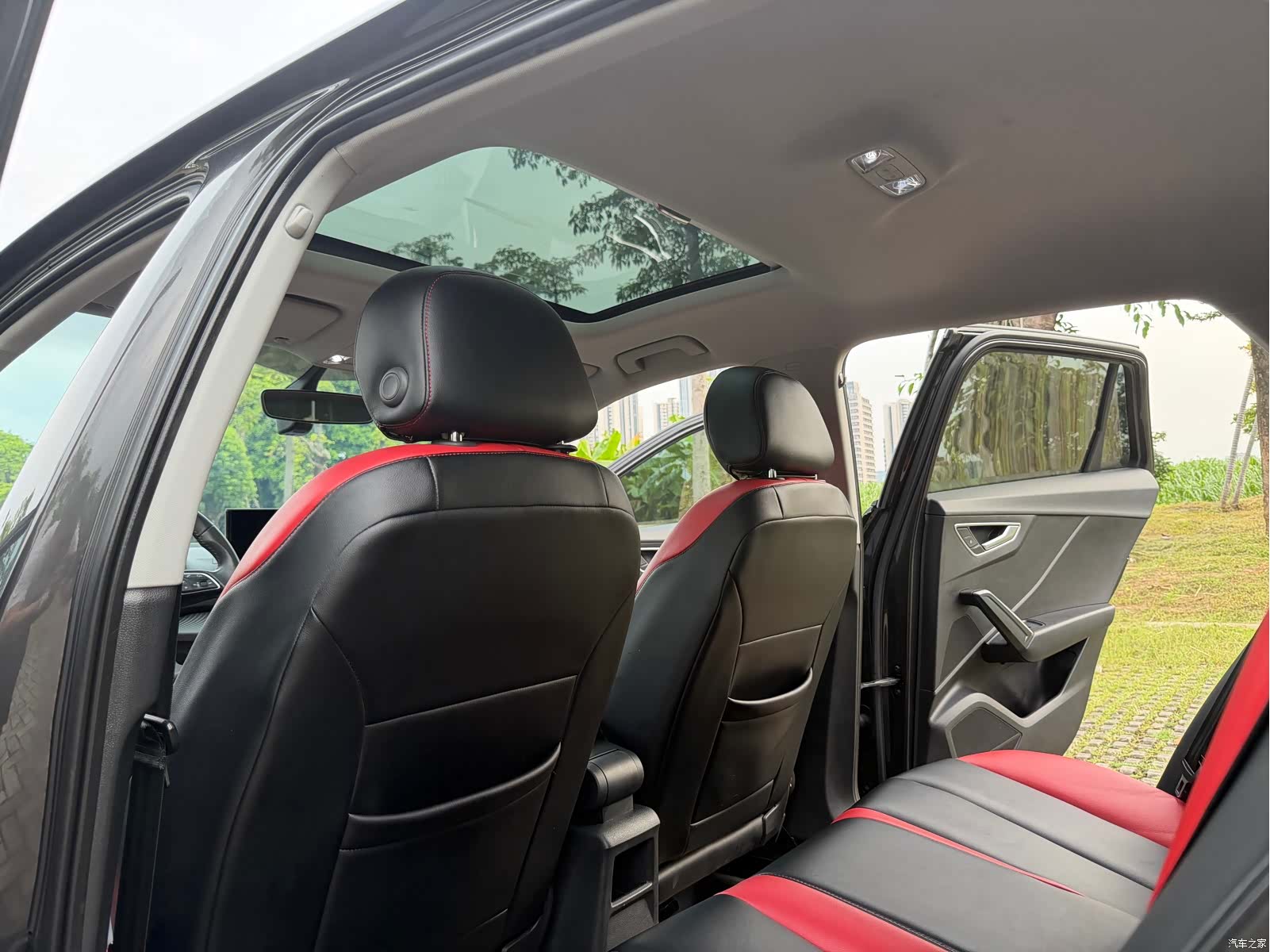 Audi Q2L, 2019 9